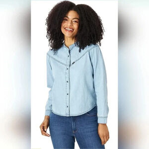 Ladies vintage wrangler jean long sleeve top size large